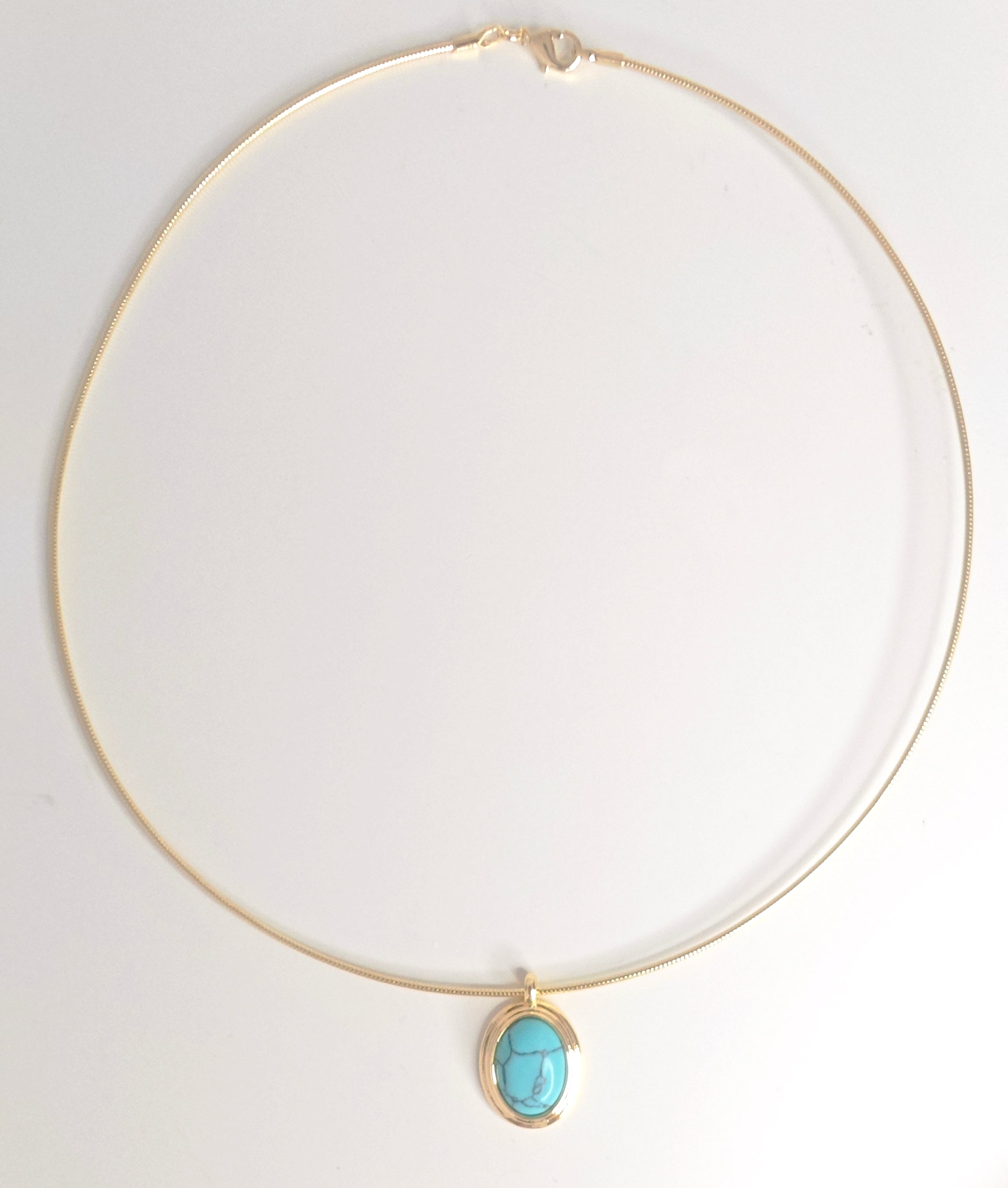 VELUARE EVERYDAY 14K Gold Renk Turkuaz Taşlı Oval Madalyonlu Misina Zincir Kolye