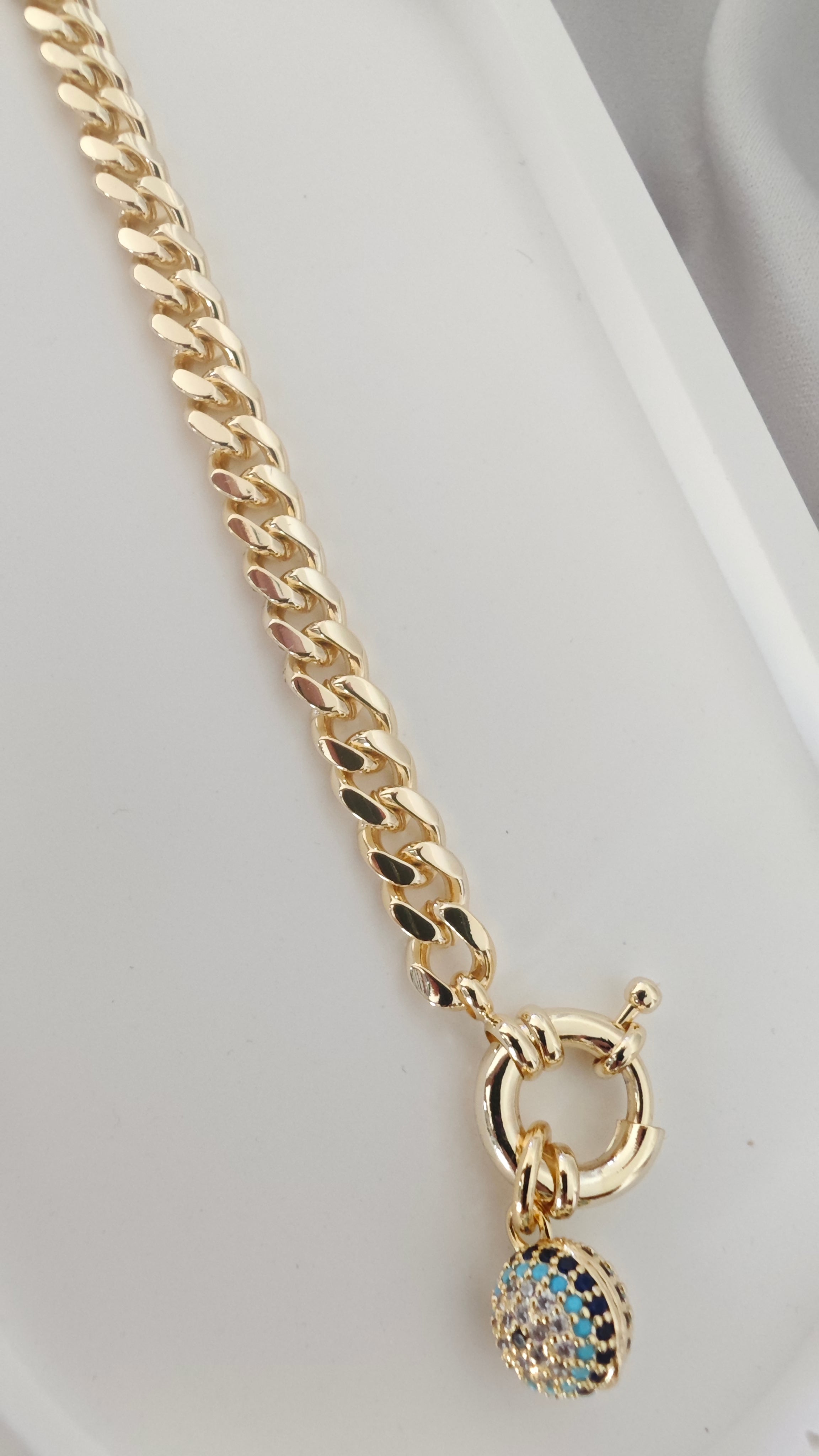 VELUARE ROYAL 14K Gold Renk Göz Küresi Madalyonlu Gemici Kilit Gurmet Bileklik
