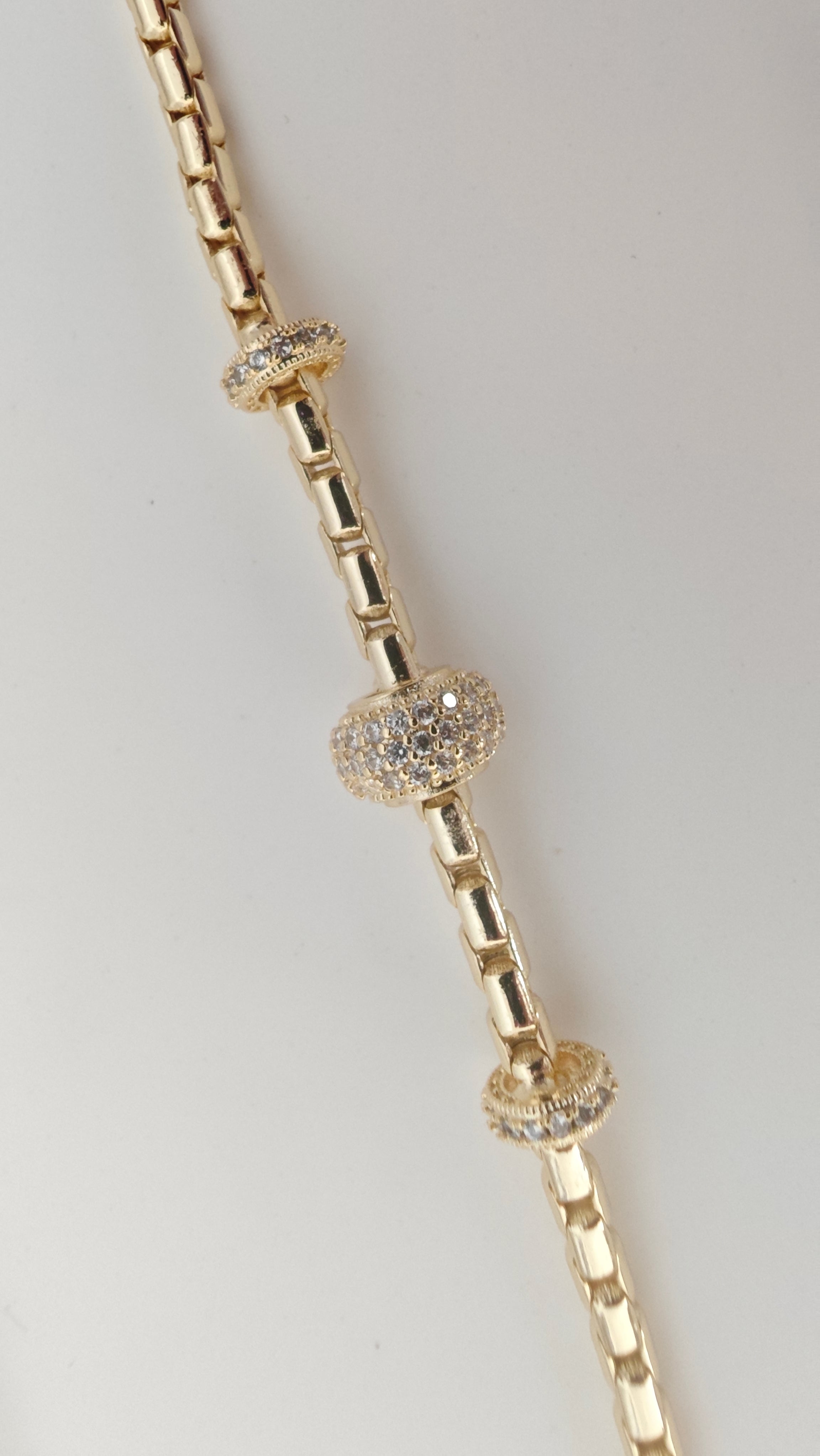 VELUARE ROYAL 14K Gold Renk Taşlı Rondela Boncuklu Venedik Zincir Bileklik