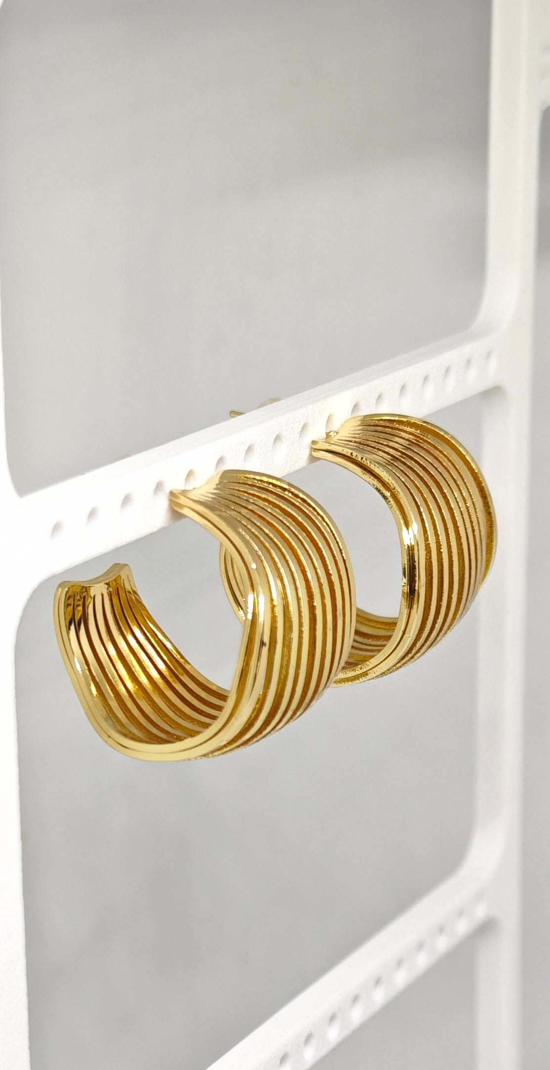 Veluare Royal 14K Gold Kafes Tasarım İddialı Halka Küpe