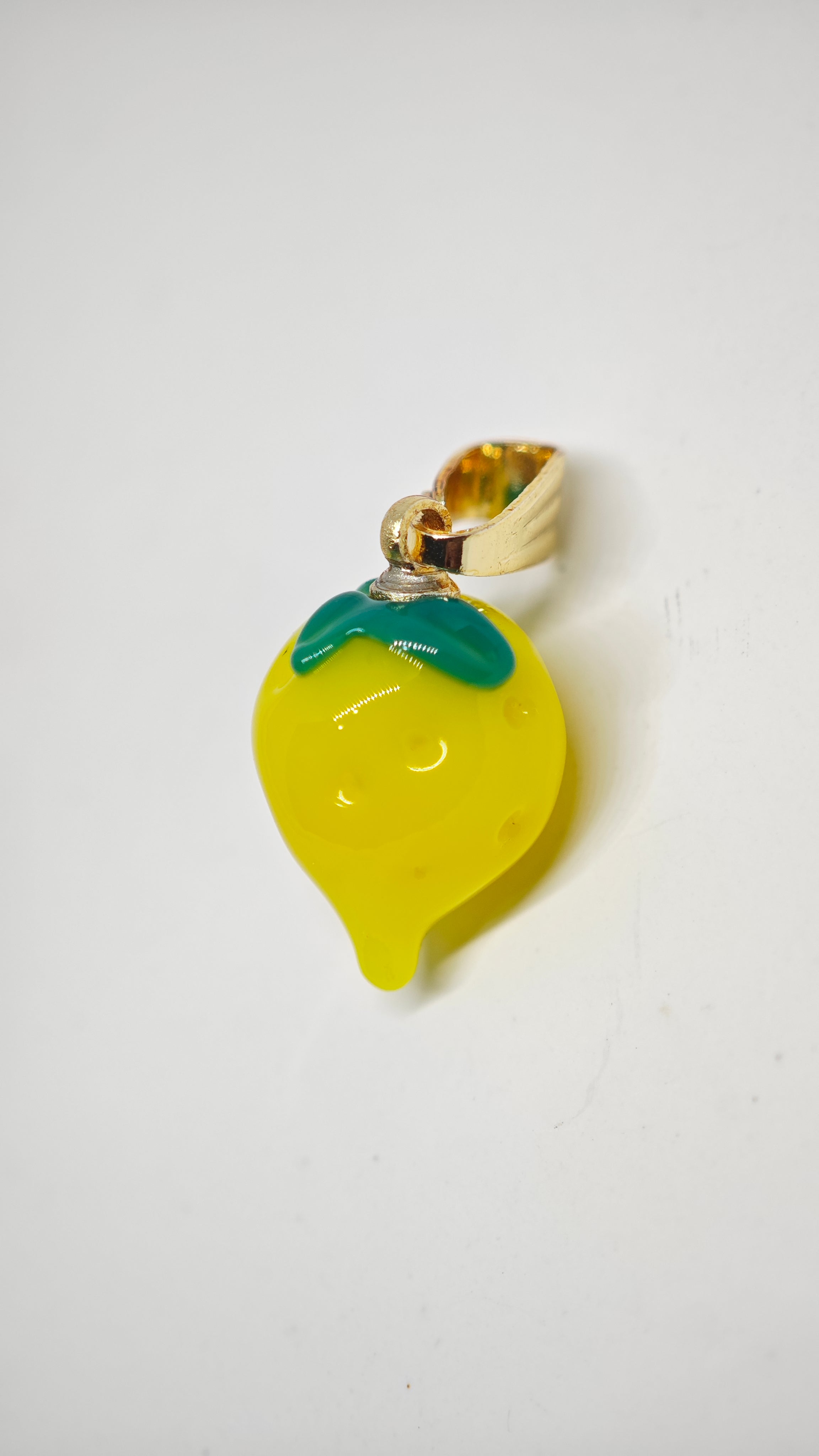 Veluare Everyday 14K Limon Figürlü Kolye Ucu
