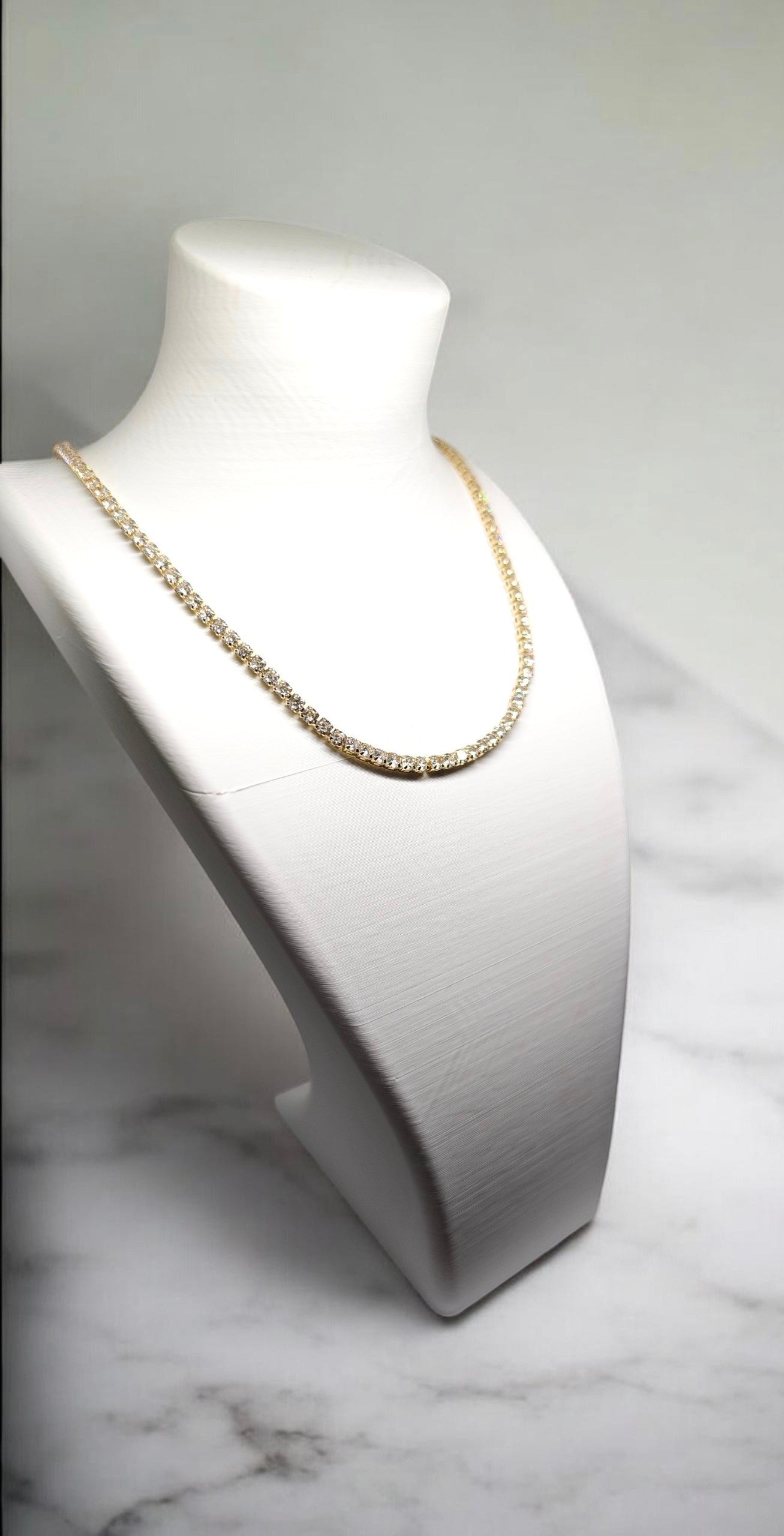 Veluare Diamond Effect Gold Kesintisiz Işıltılı Su Yolu Kolye