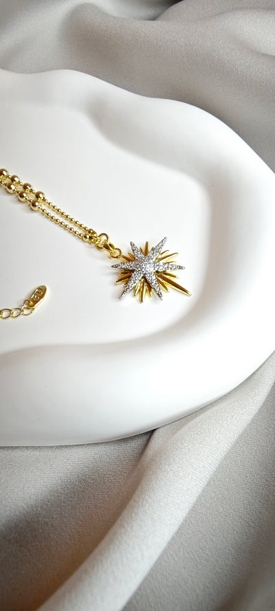 VELUARE ROYAL 14K Taşlı Kutup Yıldızı Dorika Zincir Kolye