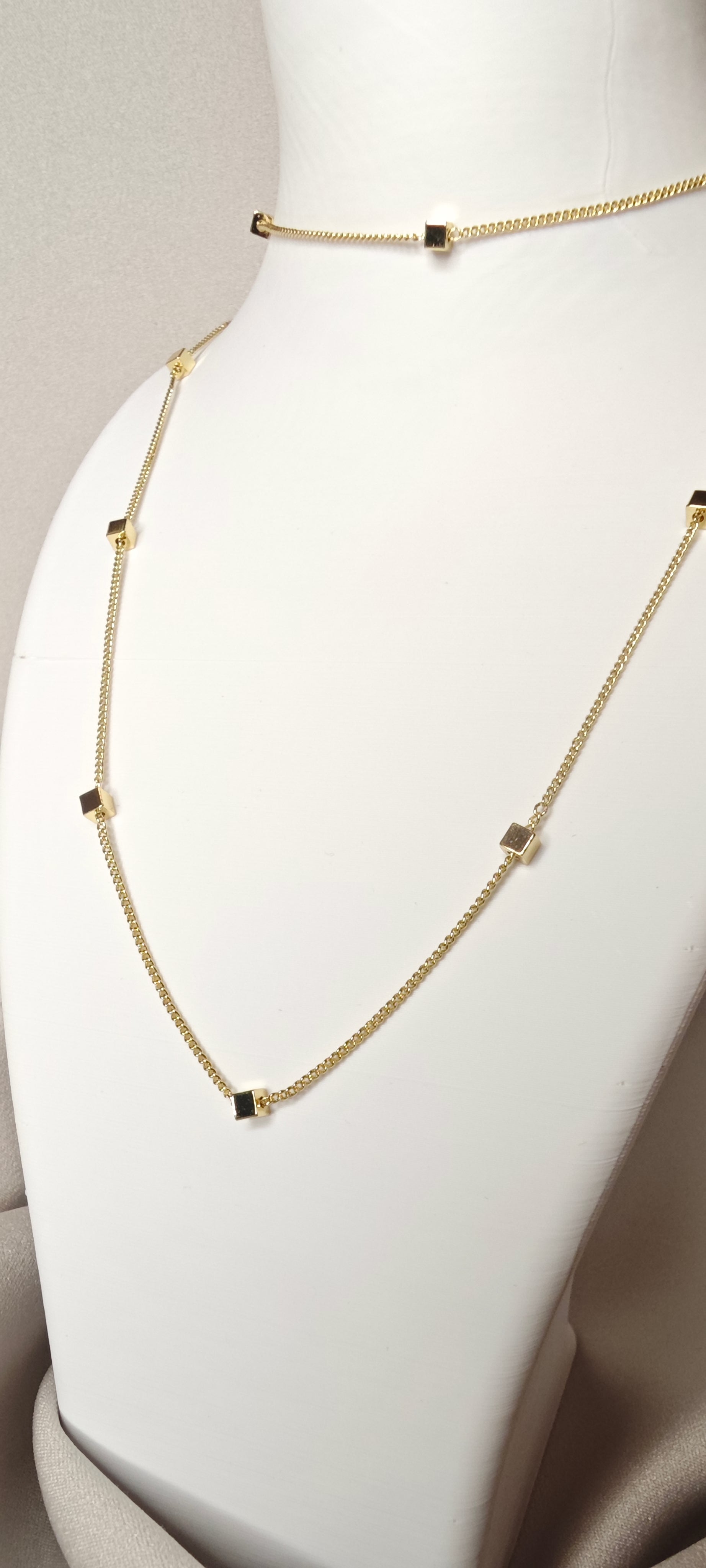 VELUARE ROYAL 14K Işıltılı Küp Model Minimalist Kolye