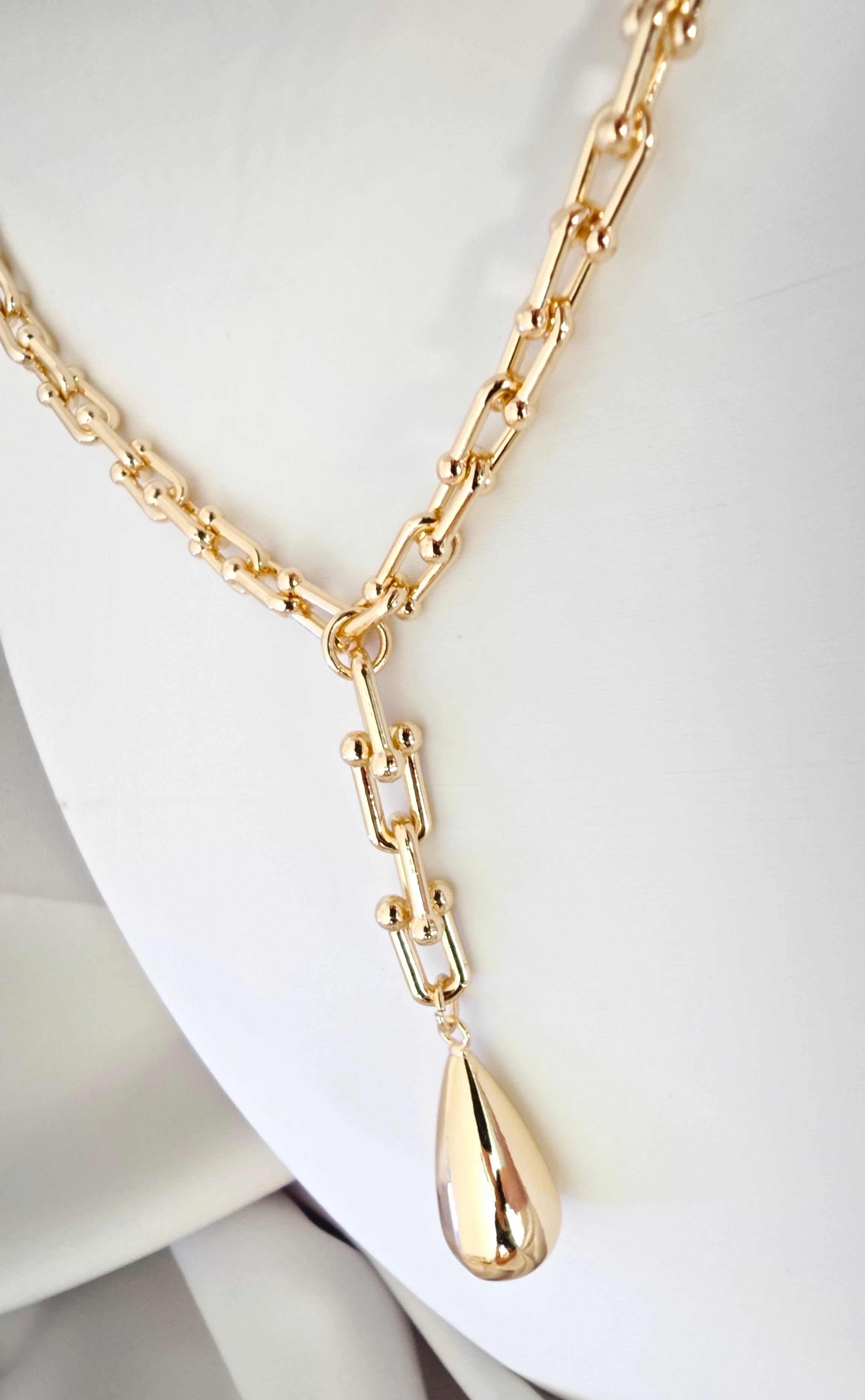VELUARE Privé 14K Tiffany Model Sallantılı Damla Kolye