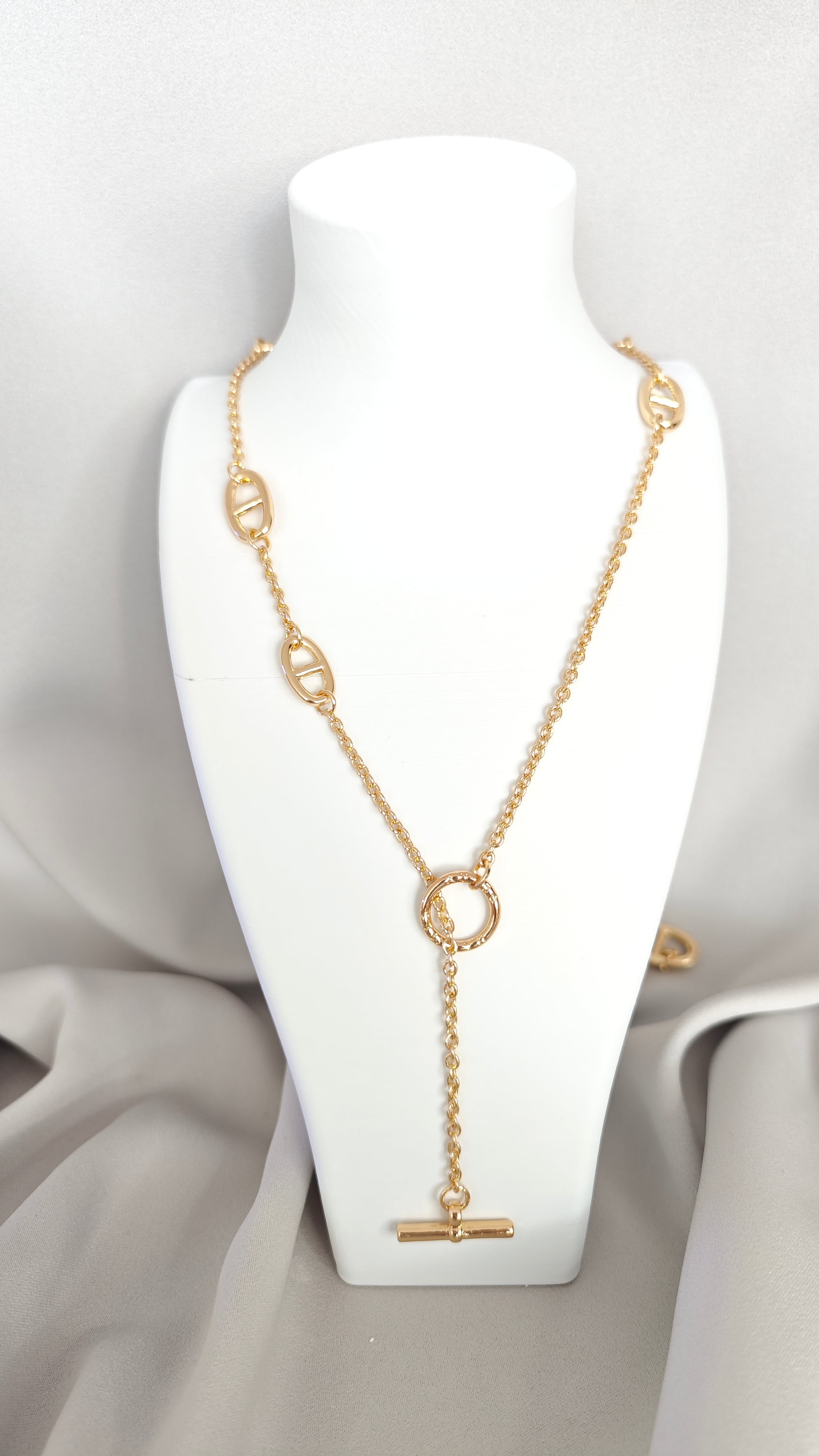 VELUARE EVERYDAY 18K Gold Renk Sarkıtlı T-Toka Gemi Zinciri Kolye