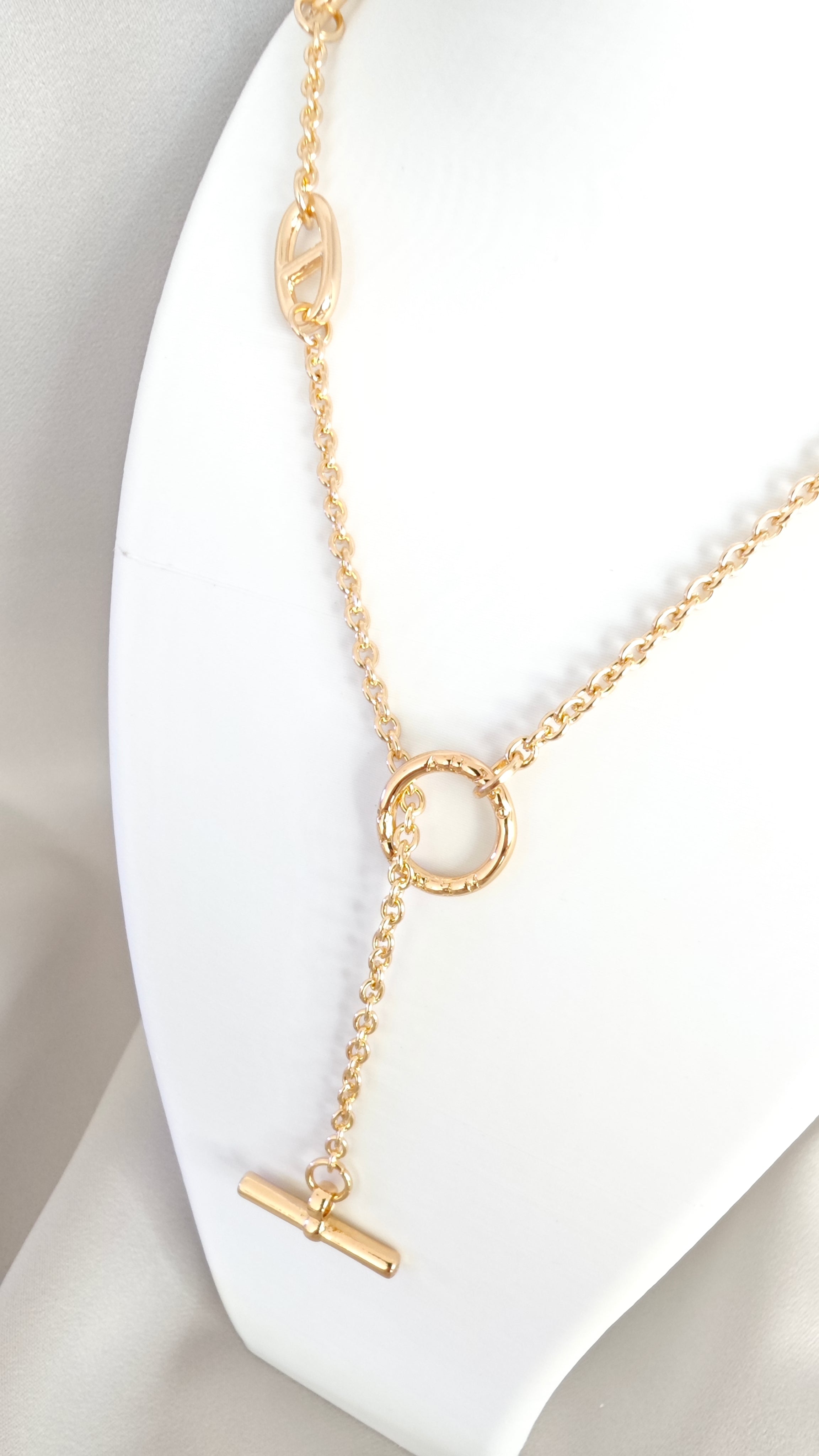 VELUARE EVERYDAY 18K Gold Renk Sarkıtlı T-Toka Gemi Zinciri Kolye