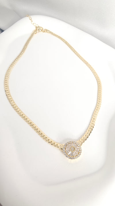 VELUARE EVERYDAY 14K Gold Renk Baget Gül Madalyonlu Balıksırtı Kolye