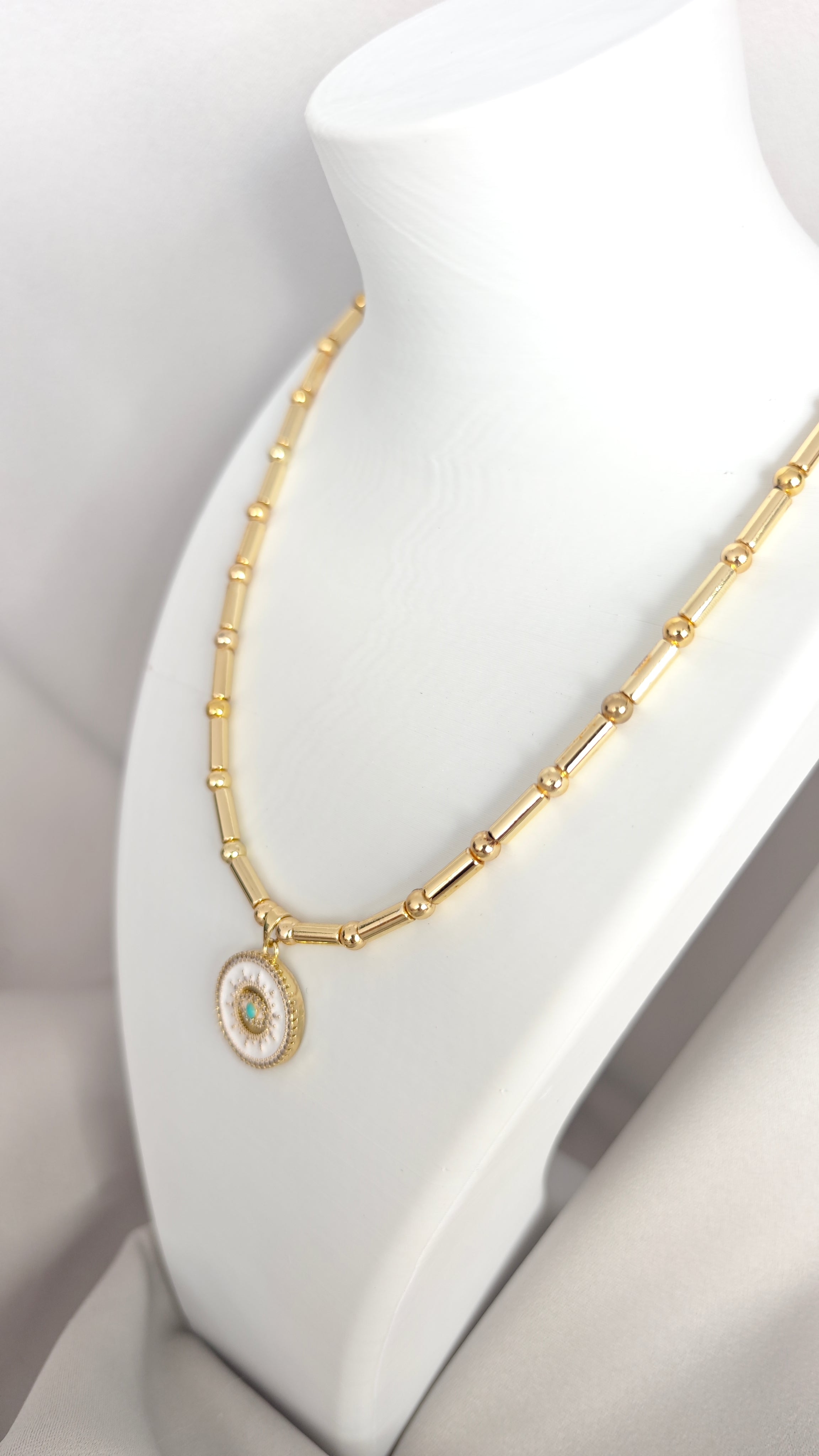 VELUARE EVERYDAY 14K Gold Renk Beyaz Mineli Göz Madalyonlu Boru Zincir Kolye
