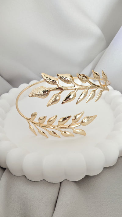 VELUARE Privé 14K Gold Renk Sıralı Defne Yapraklı Pazu Kelepçesi