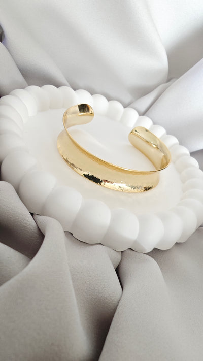VELUARE ROYAL 14K Gold Renk İtalyan Geniş Ezme Cuff Kelepçe Bileklik