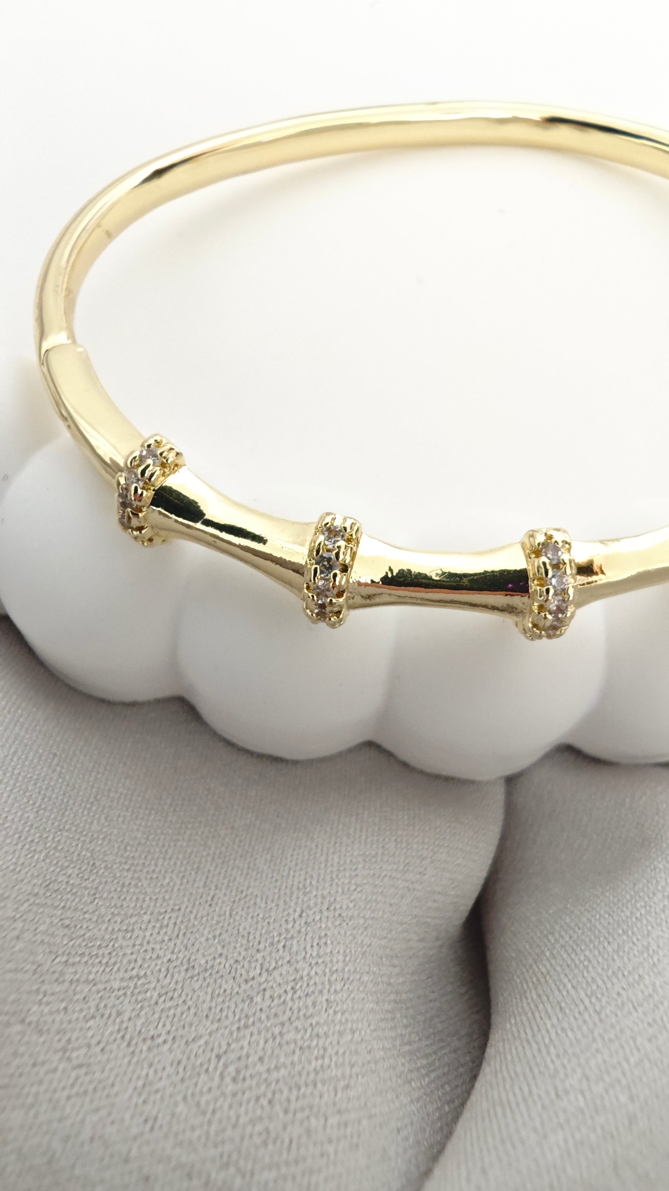 VELUARE ROYAL 14K Gold Taşlı Boğumlu İtalyan Bambu Kelepçe Bileklik