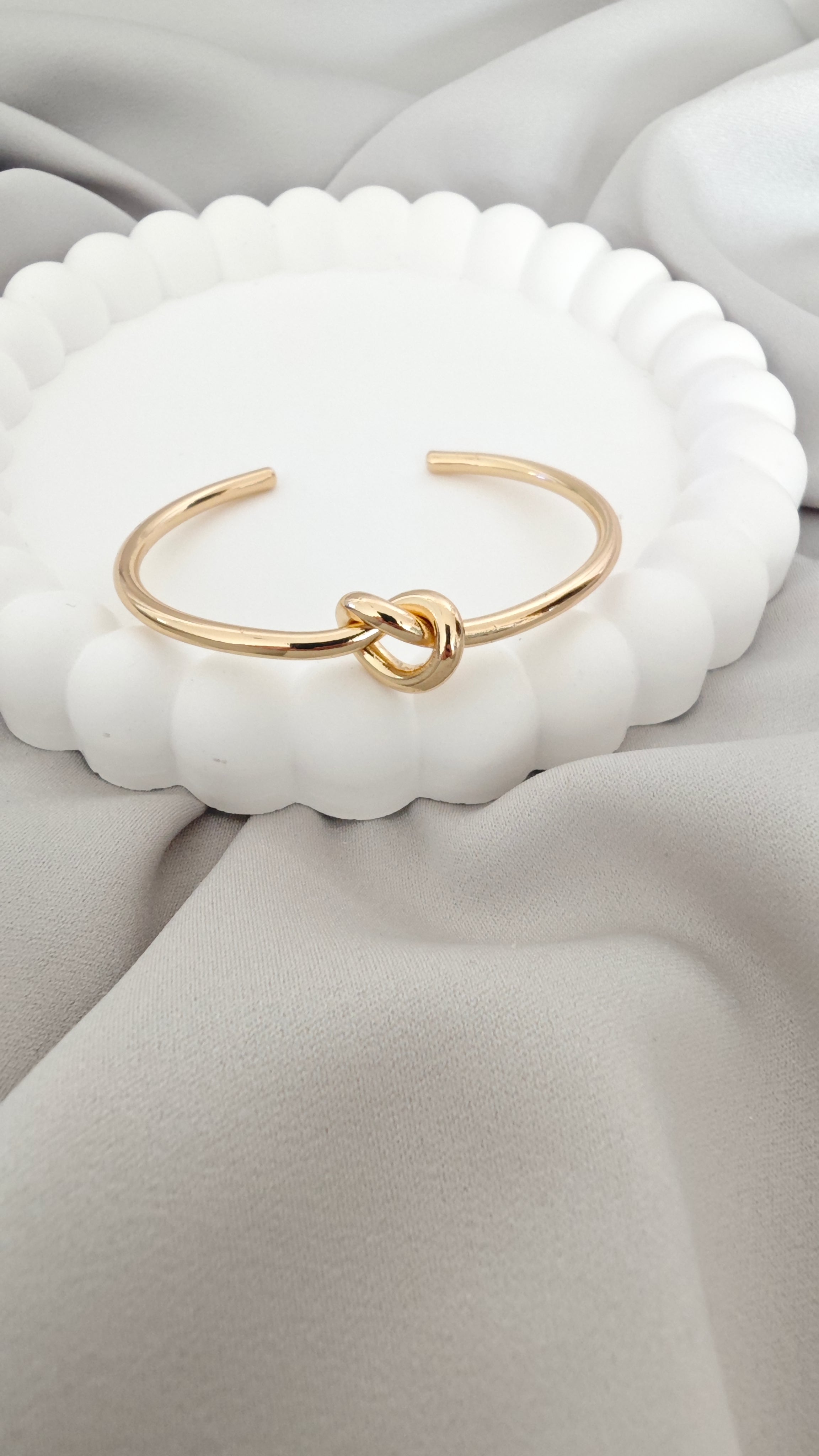 VELUARE ROYAL 14K Gold Aşk Düğümü İtalyan Sert Kelepçe Bileklik