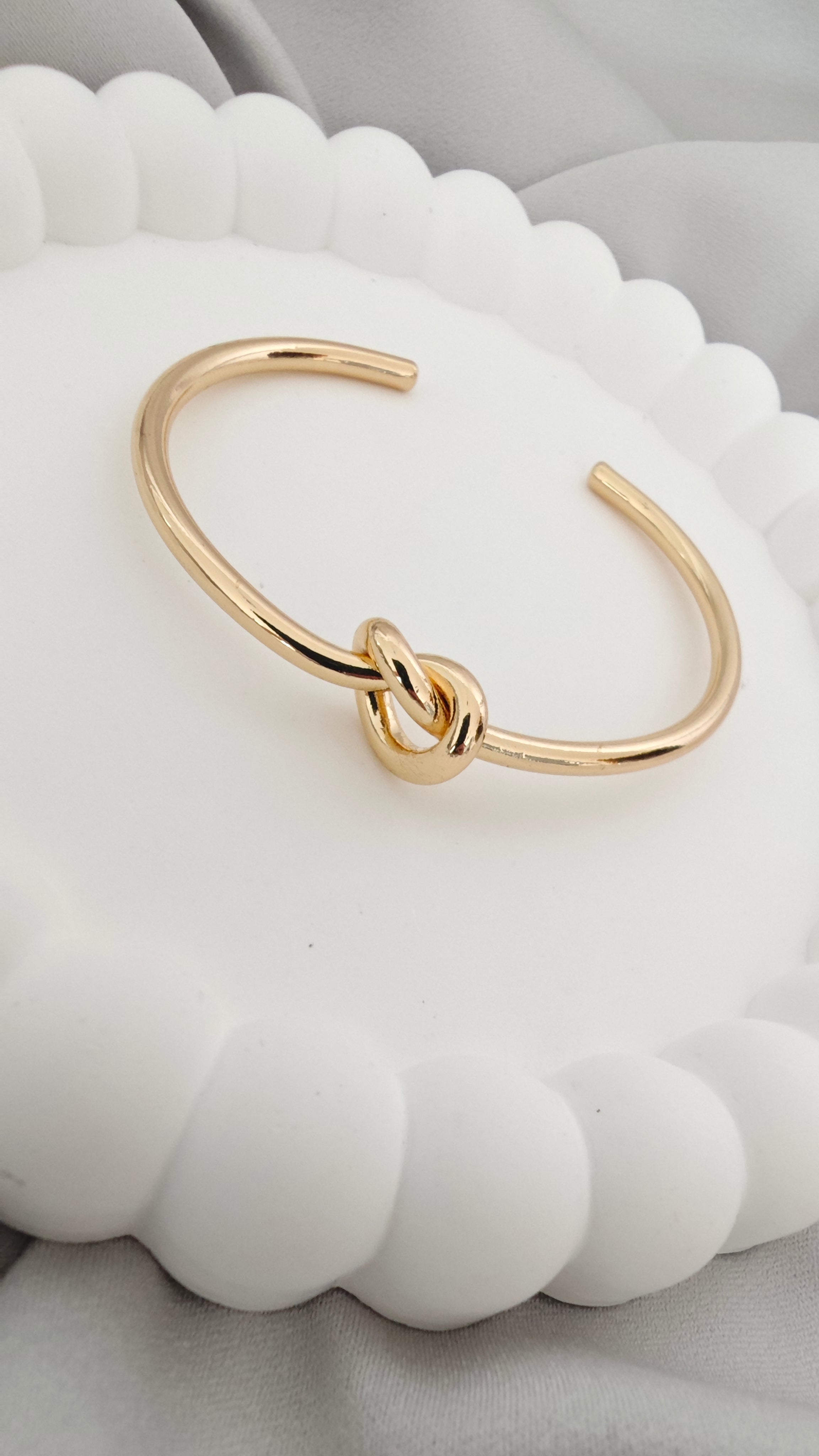 VELUARE ROYAL 14K Gold Aşk Düğümü İtalyan Sert Kelepçe Bileklik