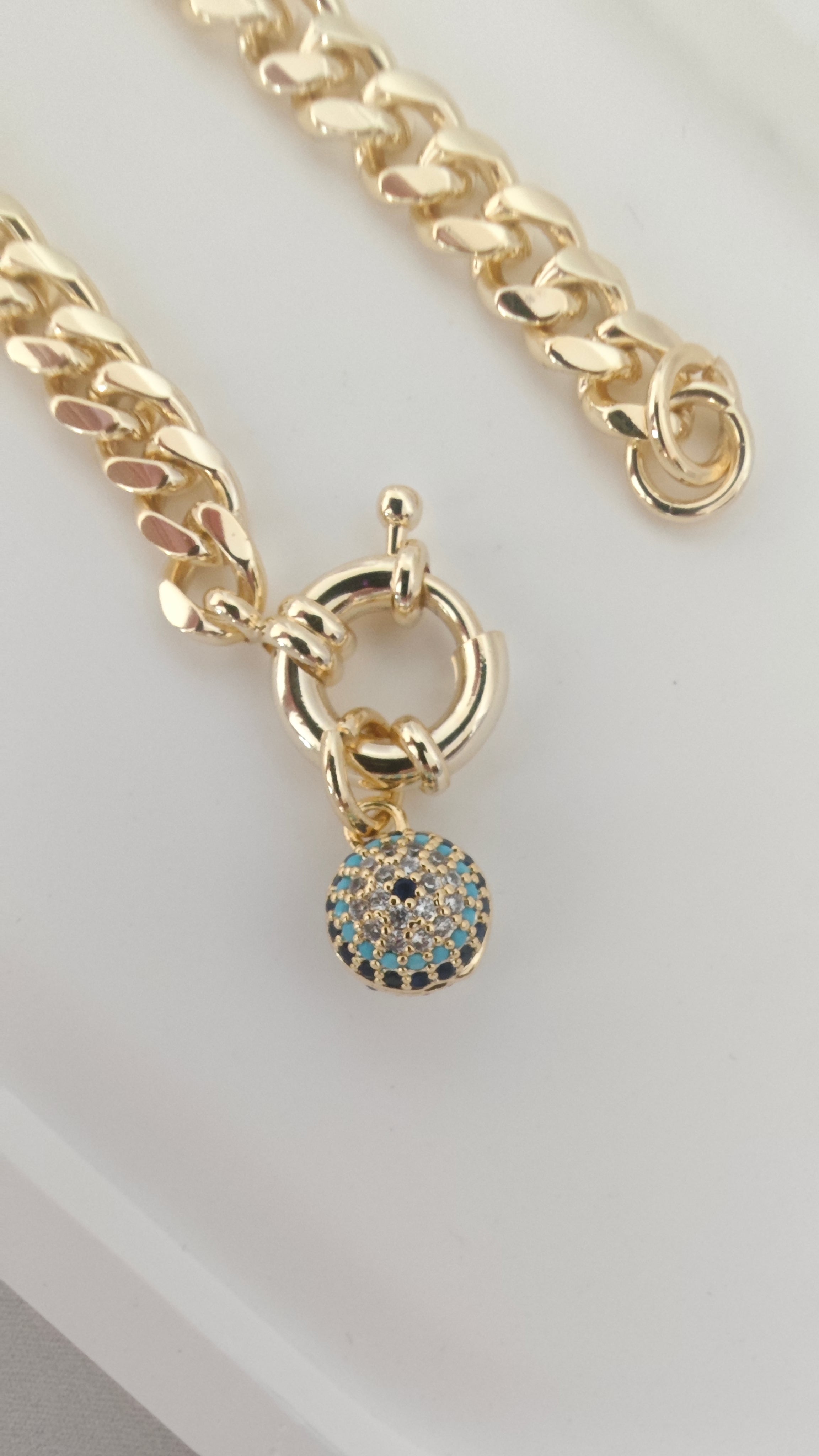 VELUARE ROYAL 14K Gold Renk Göz Küresi Madalyonlu Gemici Kilit Gurmet Bileklik