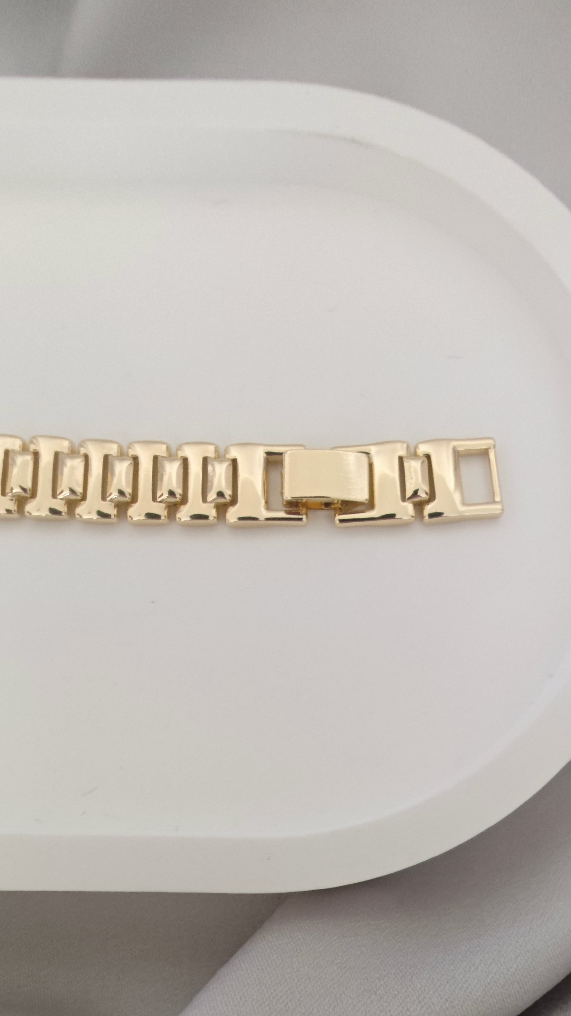 VELUARE PRESTIGE 14K Gold Renk Saat Kordonu Model Taşlı İtalyan Bileklik