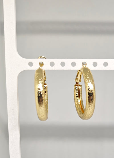 Veluare Privé 14K Gold Kumlu Dokulu Kalın Halka Küpe