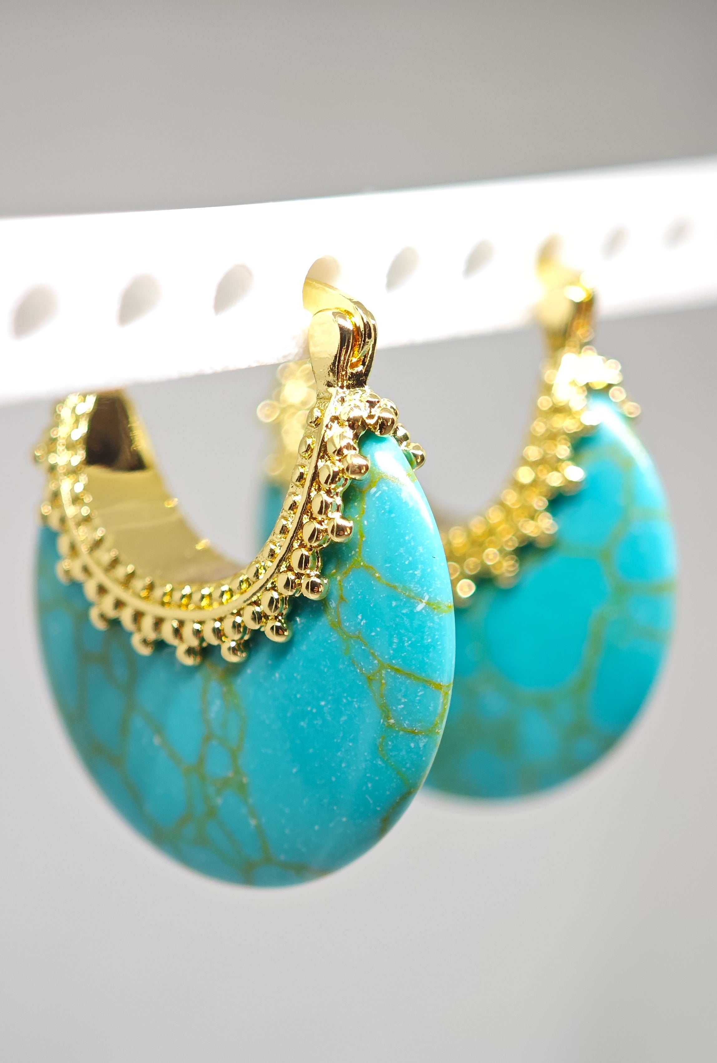 Veluare Privé 14K Gold Turkuaz Taş Halka Küpe