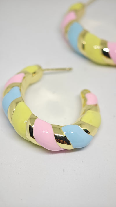 Veluare Prestige 14K Gold Pastel Büyük Macaron Twist Küpe