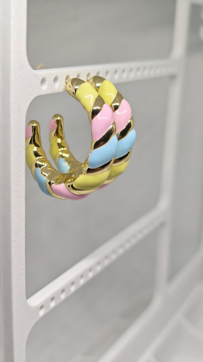 Veluare Prestige 14K Gold Pastel Büyük Macaron Twist Küpe
