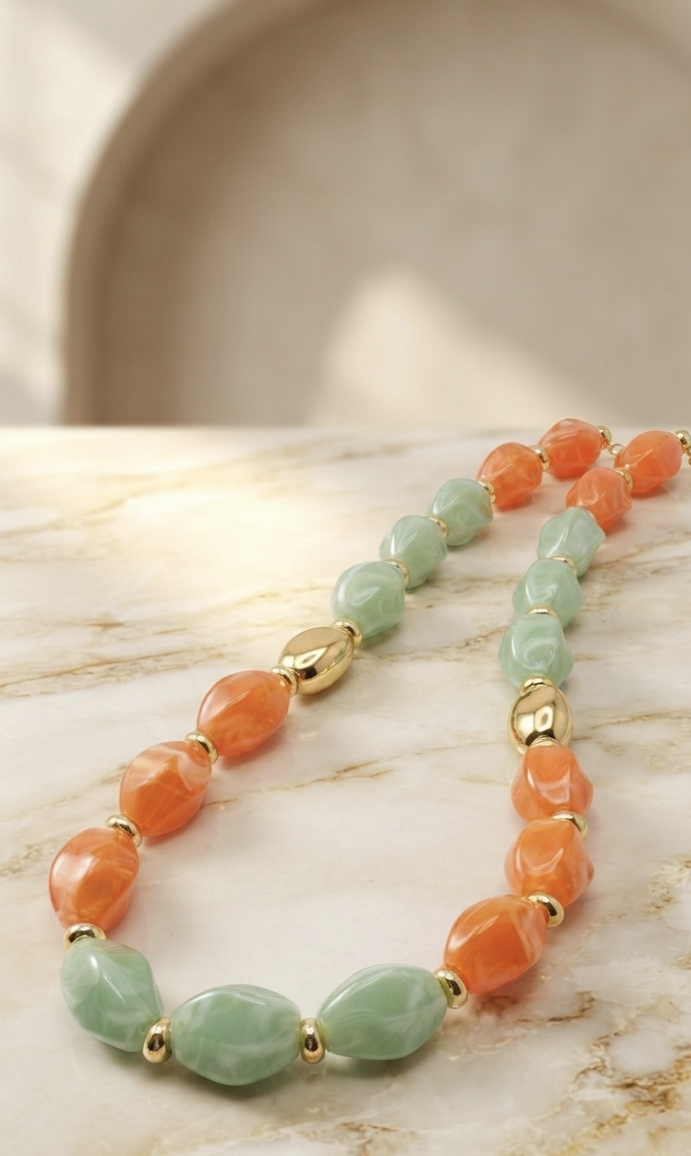 Veluare El Yapımı 14K Gold Pastel Yeşil ve Turuncu Boncuklu Kolye