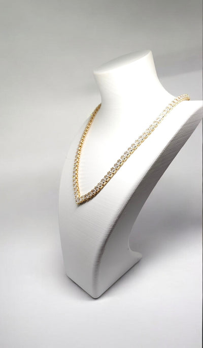 Veluare Diamond Effect 14K Prenses Kesim V Gerdanlık ve Küpe Seti